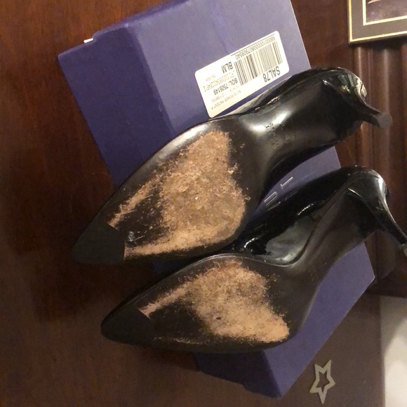 Black patent leather shoes. Size 7 like new - Picture 3 of 4